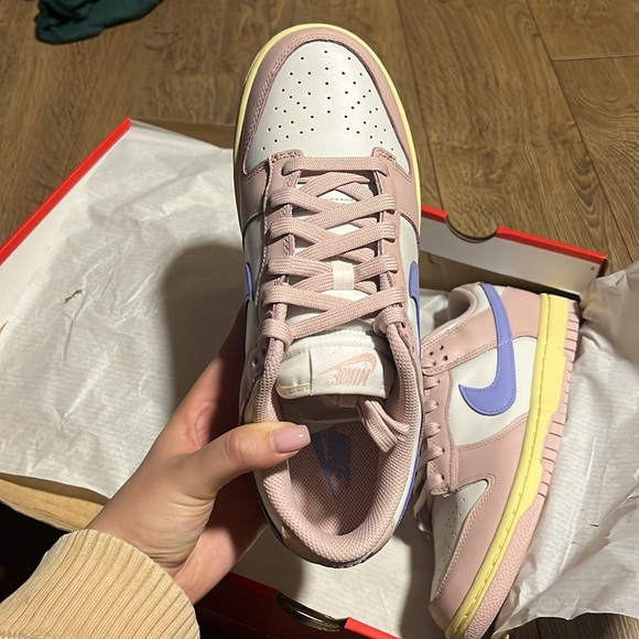 Women’s Nike Dunk Low top. Pink oxford/light thistle. - Picture 2 of 4